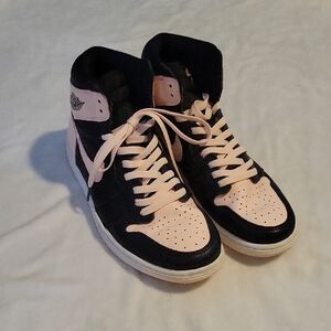 Nike Mens Size 12 High-Top Sneakers in Black and Light Pink